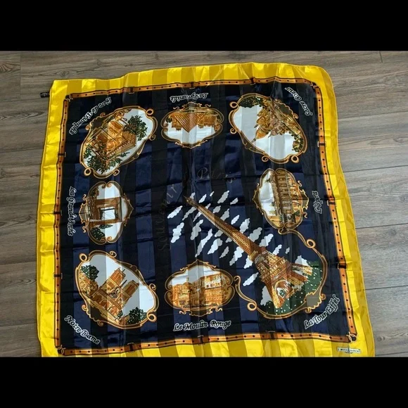 Scarf from Paris - Picture 2 of 9